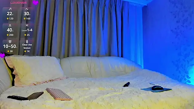 Snapshot of dark_summer chatting on November 22, 2025, 6:29 pm dark summer online show from November 22, 2025, 6:29 pm