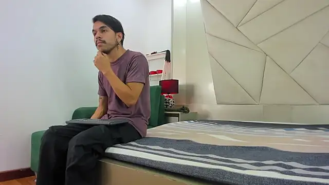 Snapshot of Harald_Smed chatting on November 4, 2025, 1:15 pm Harald Smed online show from November 4, 2025, 1:15 pm