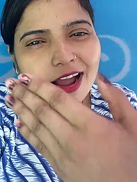 Hot-Pooja25 online show from February 5, 2026, 5:58 am