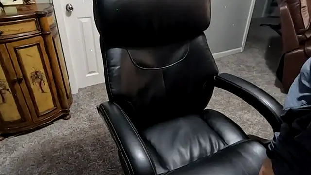 Snapshot of Mickelangello75 chatting on September 25, 2025, 3:29 pm Mickelangello75 online show from September 25, 2025, 3:29 pm