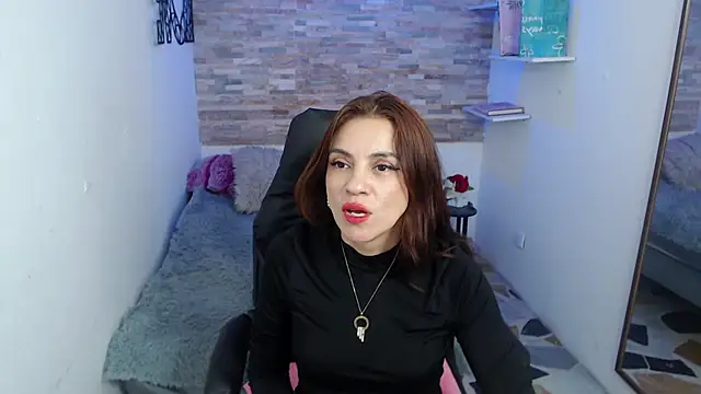 Snapshot of KendallWood_ chatting on September 16, 2025, 8:10 pm KendallWood online show from September 16, 2025, 8:10 pm