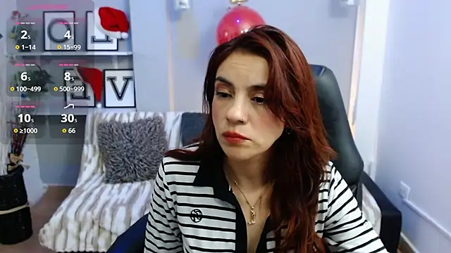 Snapshot of KendallWood_ chatting on December 16, 2025, 8:24 pm KendallWood online show from December 16, 2025, 8:24 pm