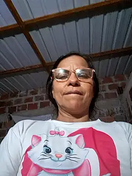 Snapshot of Lucerito-Hot chatting on January 14, 2026, 2:26 am Lucerito-Hot online show from January 14, 2026, 2:26 am