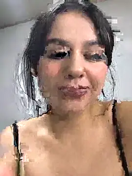 Snapshot of Daniela-rosee chatting on November 27, 2025, 2:45 am Daniela-rosee online show from November 27, 2025, 2:45 am