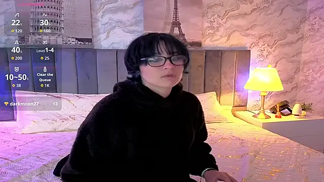 Snapshot of RobinBennett chatting on October 18, 2025, 1:51 am RobinBennett online show from October 18, 2025, 1:51 am