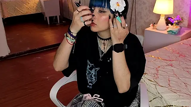 Snapshot of RobinBennett chatting on September 26, 2025, 1:07 pm RobinBennett online show from September 26, 2025, 1:07 pm