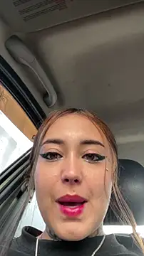 SofiaBermudez online show from December 1, 2025, 9:26 pm