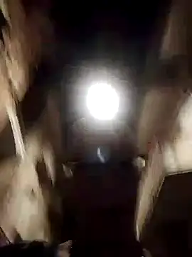 Astrid3 online show from April 16, 2026, 9:37 pm