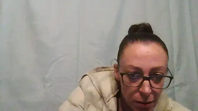Snapshot of Astrid3 chatting on November 18, 2025, 10:13 pm Astrid3 online show from November 18, 2025, 10:13 pm