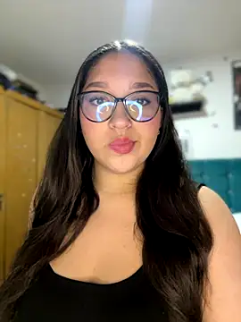 Snapshot of Whiitney_Bloom chatting on September 14, 2025, 4:57 am Whiitney Bloom online show from September 14, 2025, 4:57 am