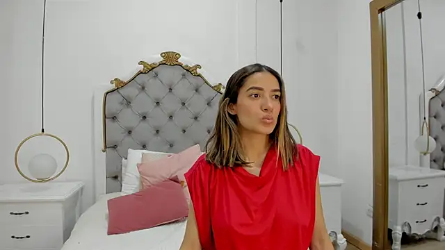 Snapshot of Skylerwhite02 chatting on April 8, 2026, 3:30 am Skylerwhite02 online show from April 8, 2026, 3:30 am