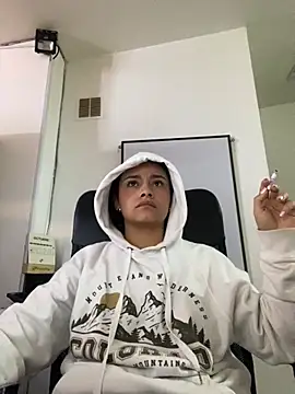 MarilynWhite  online show from October 22, 2025, 8:14 am