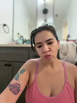 Snapshot of Gringo_XXX_Latina chatting on December 17, 2025, 4:56 pm Gringo XXX Latina online show from December 17, 2025, 4:56 pm