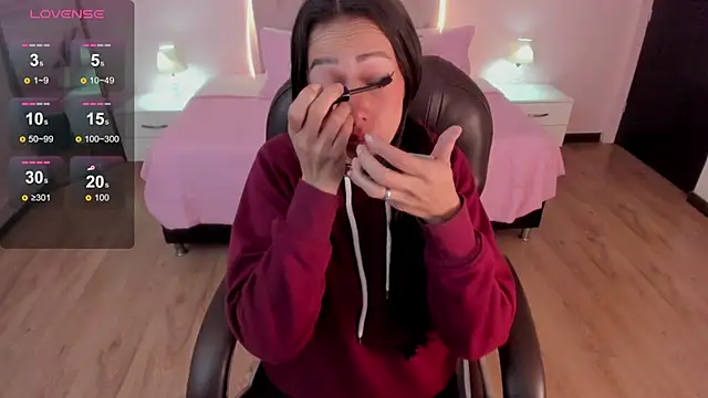 Mariam Lopez   online show from April 14, 2026, 2:49 am