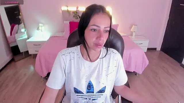 Mariam Lopez   online show from July 7, 2026, 3:09 am