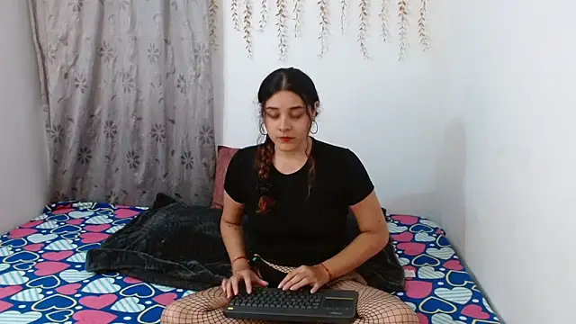 AmbarAndValery online show from November 23, 2025, 2:32 am