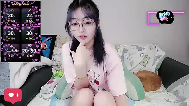 Snapshot of baby-yaya20 chatting on October 31, 2025, 12:40 am baby-yaya20 online show from October 31, 2025, 12:40 am