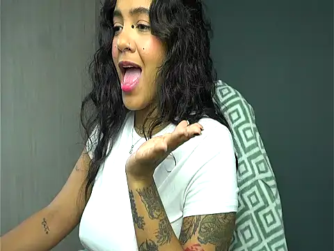 Snapshot of ObeyVal chatting on March 6, 2026, 10:21 am ObeyVal online show from March 6, 2026, 10:21 am