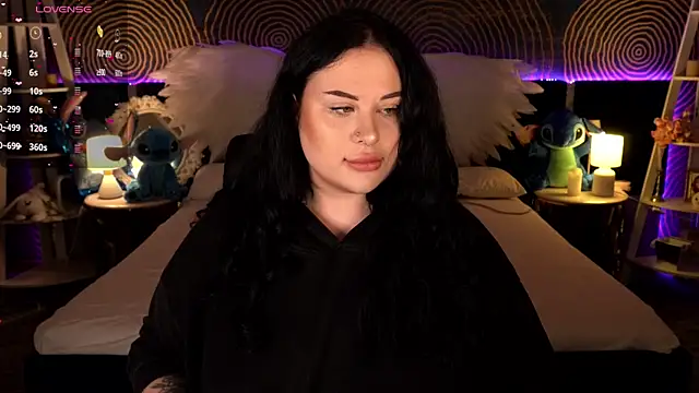 SerahMirabeli online show from November 20, 2025, 7:47 pm