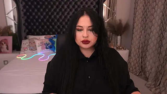 SerahMirabeli online show from September 21, 2025, 1:05 pm