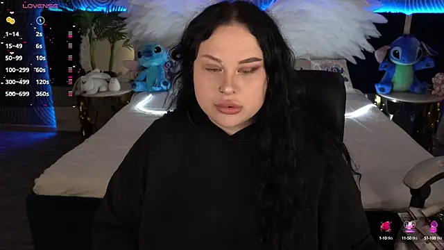 SerahMirabeli online show from October 9, 2025, 6:52 pm