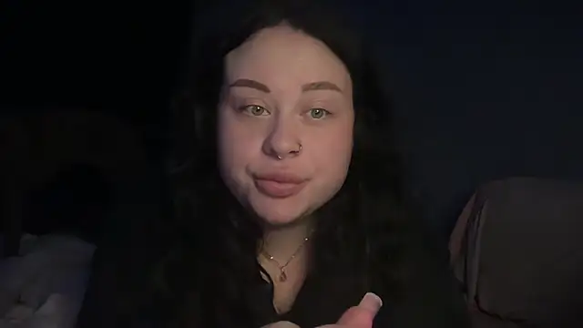 SerahMirabeli online show from October 21, 2025, 6:40 pm