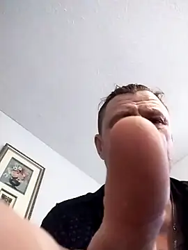 Snapshot of WiltedYeller chatting on March 19, 2026, 7:58 pm WiltedYeller online show from March 19, 2026, 7:58 pm