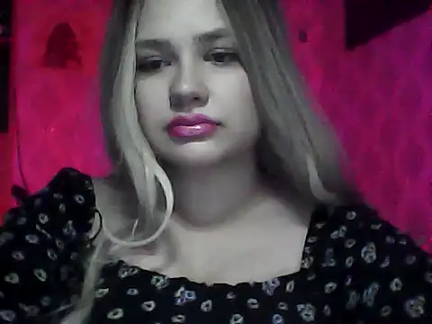Snapshot of Felira chatting on July 3, 2026, 7:20 pm Felira online show from July 3, 2026, 7:20 pm