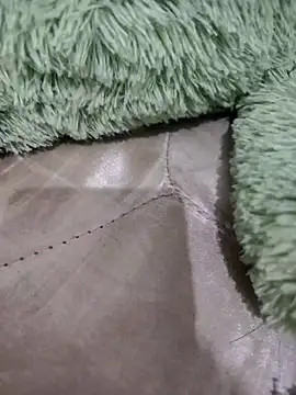 Snapshot of YUTELX chatting on September 14, 2025, 2:34 am YUTELX online show from September 14, 2025, 2:34 am