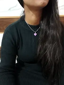 Snapshot of Itz_Mayra_ chatting on November 11, 2025, 5:13 am Itz Mayra online show from November 11, 2025, 5:13 am