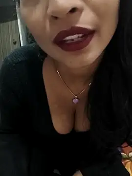 Snapshot of Itz_Mayra_ chatting on November 18, 2025, 6:22 pm Itz Mayra online show from November 18, 2025, 6:22 pm