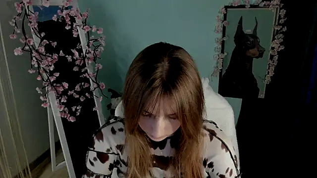 Snapshot of NeyliDream chatting on December 20, 2025, 7:33 am NeyliDream online show from December 20, 2025, 7:33 am