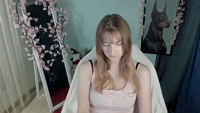 Snapshot of NeyliDream chatting on December 21, 2025, 1:24 pm NeyliDream online show from December 21, 2025, 1:24 pm