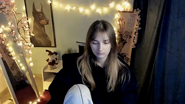 Snapshot of NeyliDream chatting on February 3, 2026, 1:16 pm NeyliDream online show from February 3, 2026, 1:16 pm