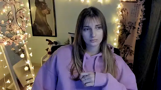 Snapshot of NeyliDream chatting on February 4, 2026, 1:50 pm NeyliDream online show from February 4, 2026, 1:50 pm