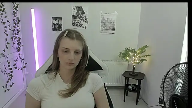 Snapshot of NeyliDream chatting on June 30, 2026, 12:16 pm NeyliDream online show from June 30, 2026, 12:16 pm