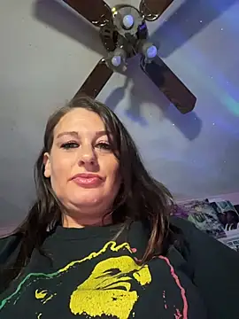 shortywidaphatty online show from October 25, 2025, 11:42 am