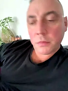 Snapshot of Marronglace1 chatting on January 8, 2026, 1:50 pm Marronglace1 online show from January 8, 2026, 1:50 pm