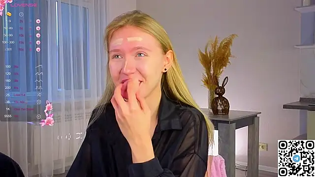 Succubelle online show from November 30, 2025, 6:36 am