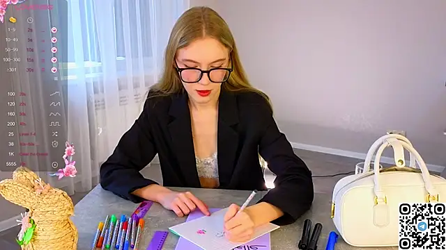 Succubelle online show from November 19, 2025, 6:24 am