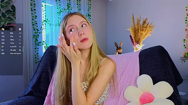 Succubelle online show from December 16, 2025, 7:12 am