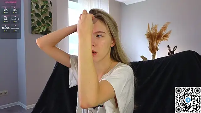 Succubelle online show from October 11, 2025, 6:14 am