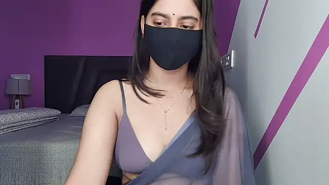 Snapshot of Tanya-mittal chatting on May 23, 2026, 3:27 am Tanya-mittal online show from May 23, 2026, 3:27 am
