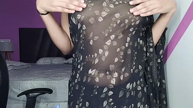 Snapshot of Tanya-mittal chatting on April 2, 2026, 6:20 am Tanya-mittal online show from April 2, 2026, 6:20 am