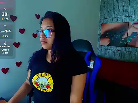 susan mooree online show from February 16, 2026, 8:29 pm