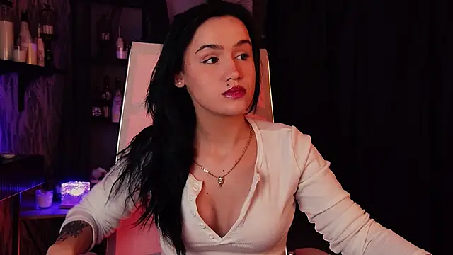 MonicaFarmer online show from February 17, 2026, 8:06 pm