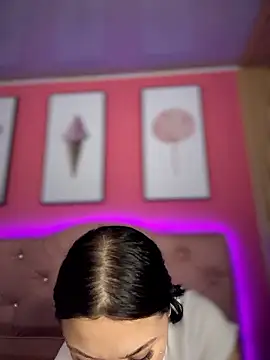 Megaan  More online show from January 9, 2026, 2:07 am