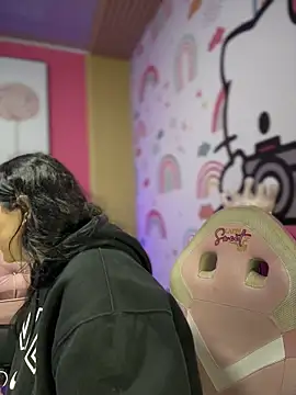 Megaan  More online show from November 12, 2025, 1:43 am