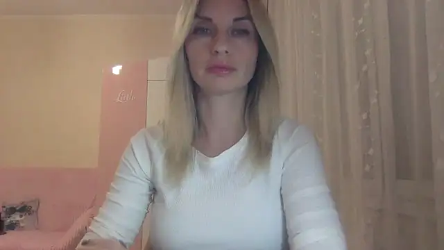 KarelliaStar online show from October 12, 2025, 3:57 pm