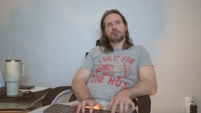 AlbinoAdonis online show from April 21, 2026, 2:36 am